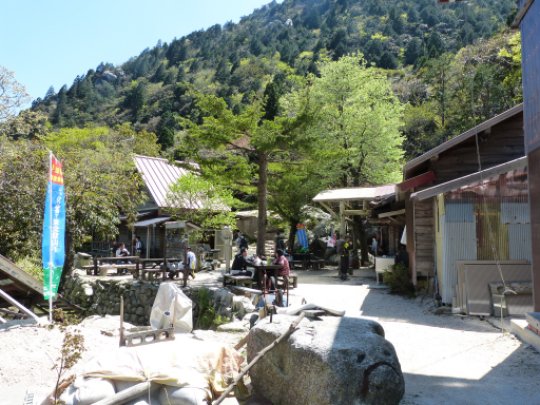 藤内小屋